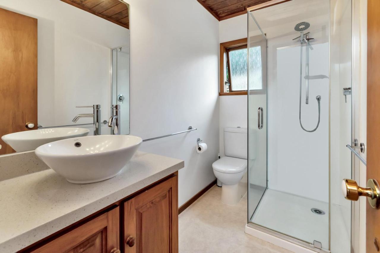 Te Maiki Retreat - Russell Holiday Home Εξωτερικό φωτογραφία
